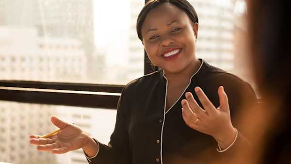 Executive coaching session with a leader learning coaching-based leadership skills